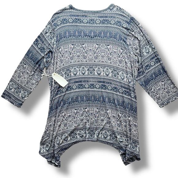 Farmers Market Floral Print Sharkbite Abstract Hem Shirt Plus Size 3X Artsy - Picture 3 of 5